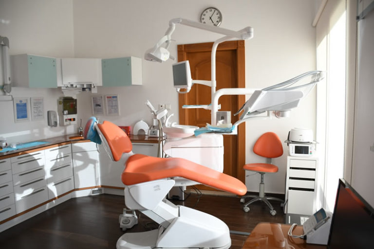 Marketing para dentista: como divulgar sua clínica